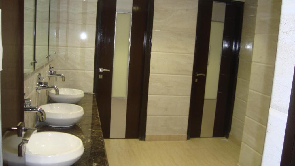 Chanson Grand Westend Delhi  Dış mekan fotoğraf