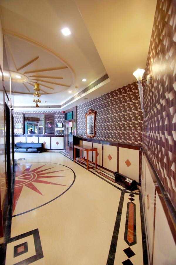 Chanson Grand Westend Delhi  Dış mekan fotoğraf